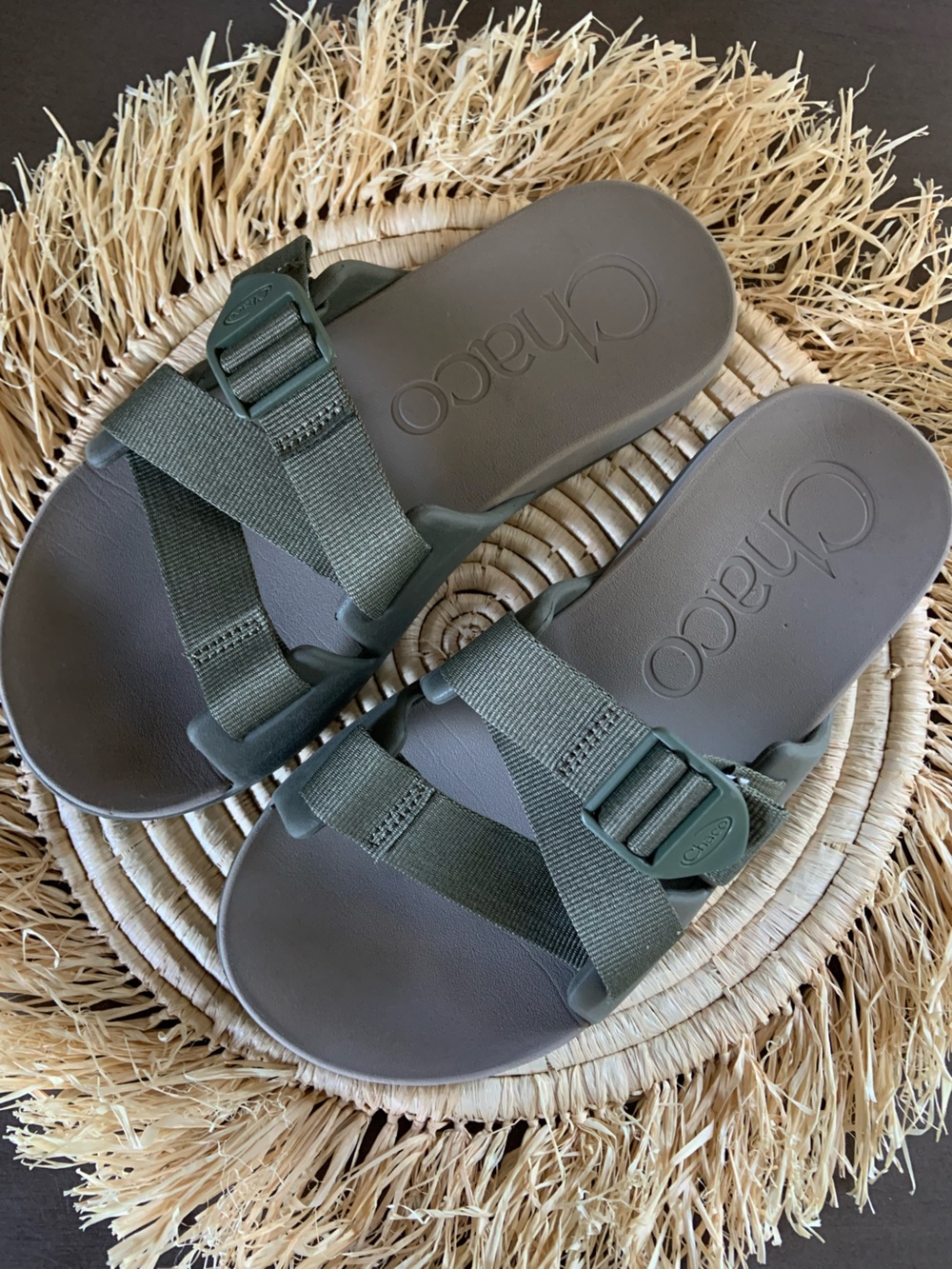 CHACO Men’s Chillos Slide Sandals Fossil Green Size 8